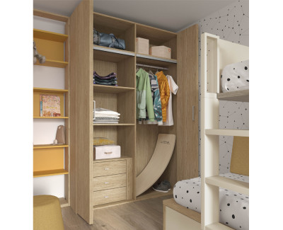 Chambre ado avec lit superposé, armoire, et bureau avec étagères